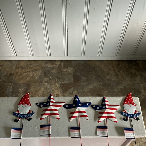 NWT- Set of 5- Welcome Gnomes & 3 Patriotic Stars 🇺🇸 Metal Yard Stakes - Picture 16 of 17